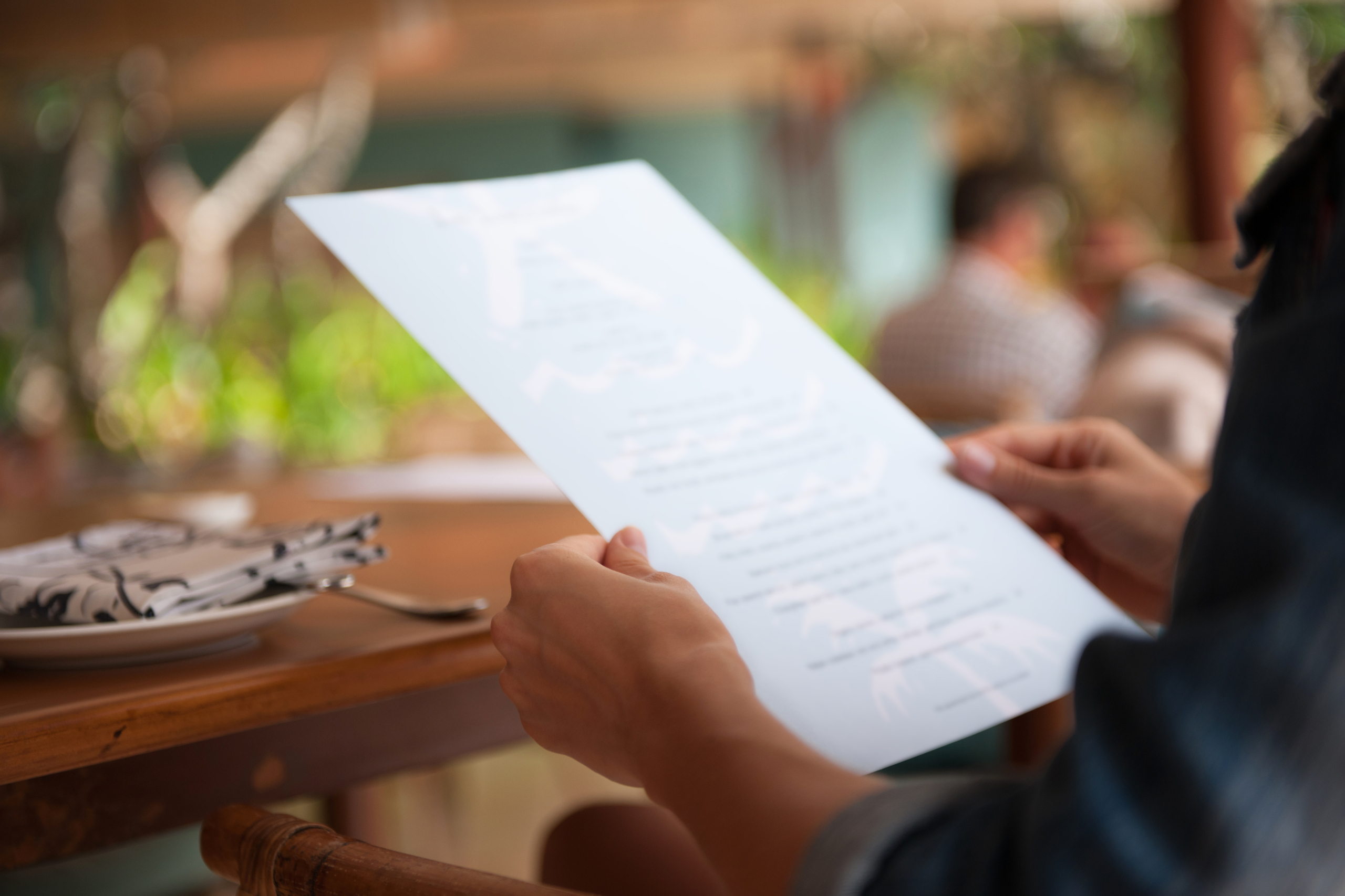 Spring Menu Transitions: Supplier Coordination Strategies for Restaurant Chains